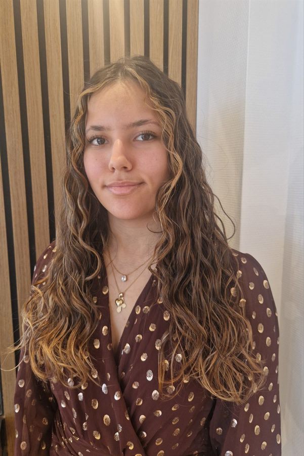 Laura fra Galleri Hair